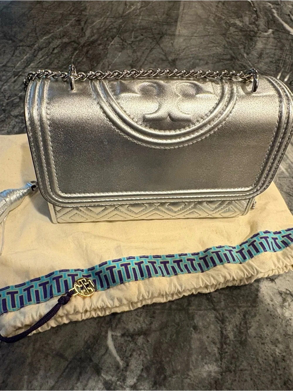 Tory Burch Silver Quilted Shoulder/Crossbody Leather bag with Chain Strap